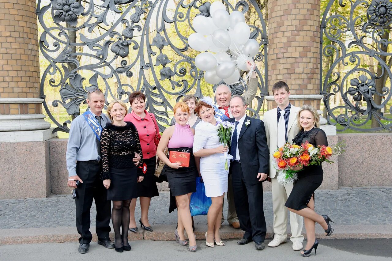 четыре свадьбы 18 серия. четыре свадьбы 4 сезон 10 серия. четыре свадьбы чемодановка пенза. четыре свадьбы 25 января 2024. фотосессия на серебряную свадьбу идеи.