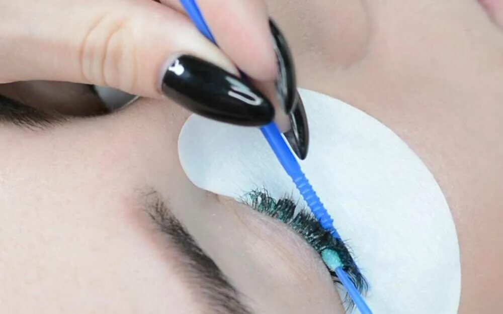 Как снимать ресницы гелевым ремувером. Как снимать ресницы гелевым ремувером. Снятие ресниц ремувером этапы. Снятие ресниц ремувером. Средства для наращивания ресниц.