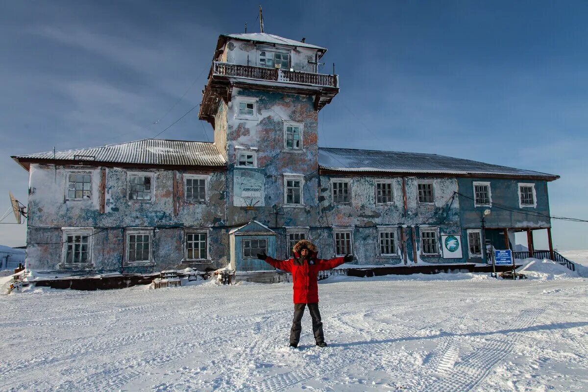 Самый северный аэродром. Самый северный аэропорт россии. Земля франца иосифа аэродром. Аэропорт диксон таймыр. Аэропорт певек.
