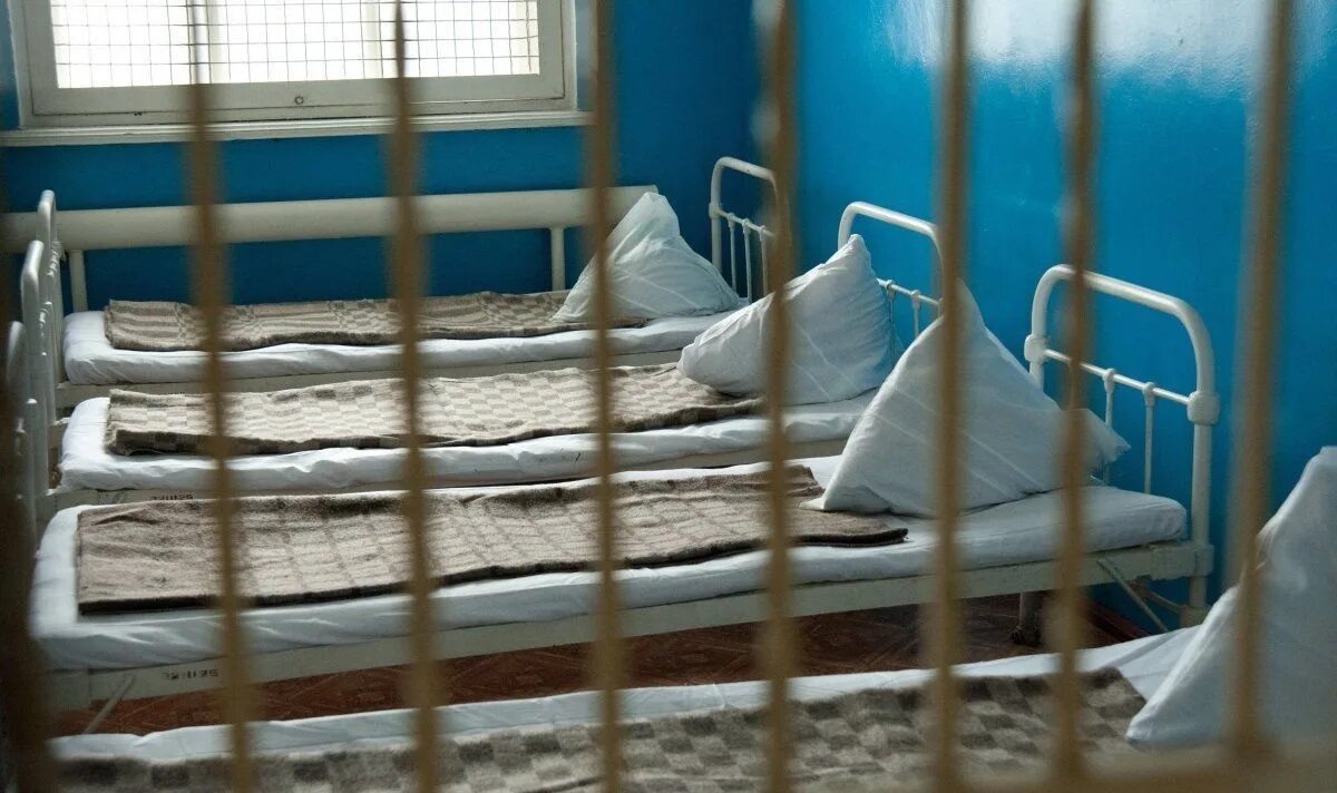 Психиатрическая больница стационар специализированного типа. Берсеневка психиатрическая больница. глеваха психиатрическая больница. степногорская психиатрическая больница. психбольница для заключенных.