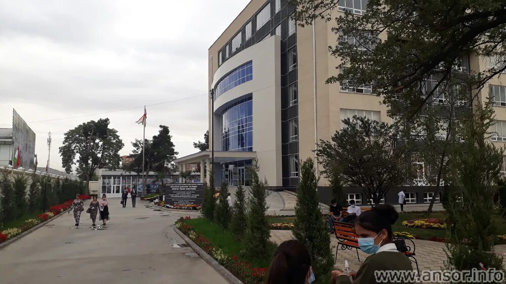 Гимназия 24 худжанд. Инновационный колледж худжанда. Худжандский государственный университет имени академика б. Таджикистан худжанд медколледж. Таджикистан душанбе колледж.