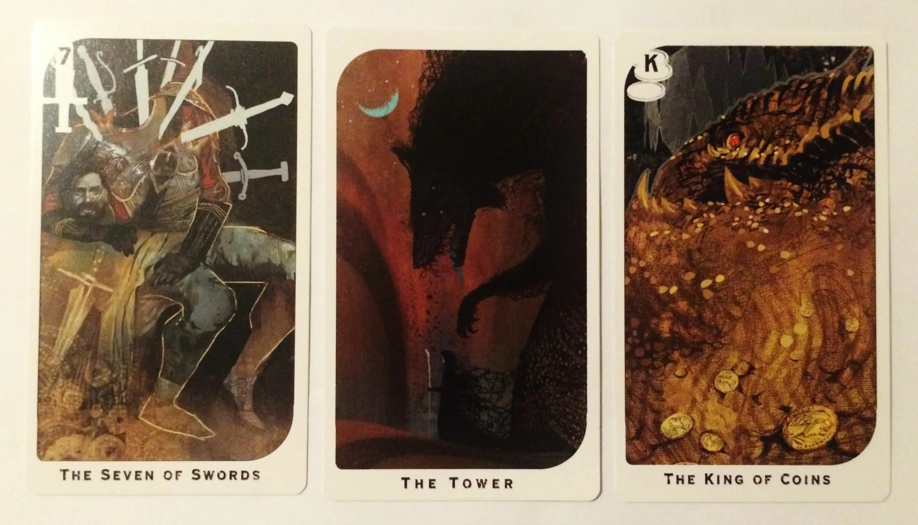 Предатель таро. Dragon age tarot галерея. dragon age inquisition карты таро. старшие арканы таро драгон эйдж. архидемон таро карта dragon age.