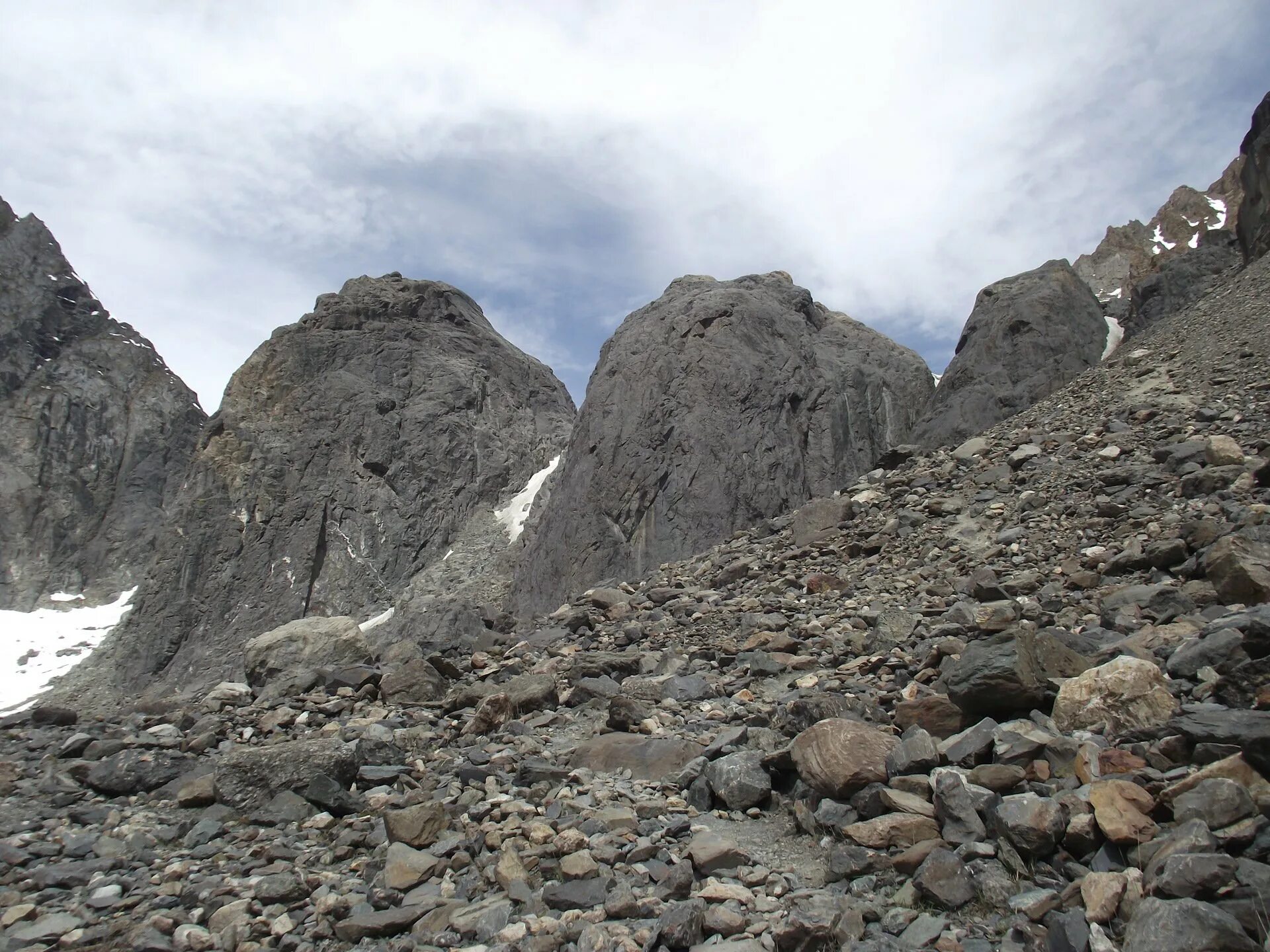 Бараньи лбы кольского полуострова. Курчавые скалы. Рельеф кольского полуострова. Бараньи лбы карелия. Курчавые скалы.