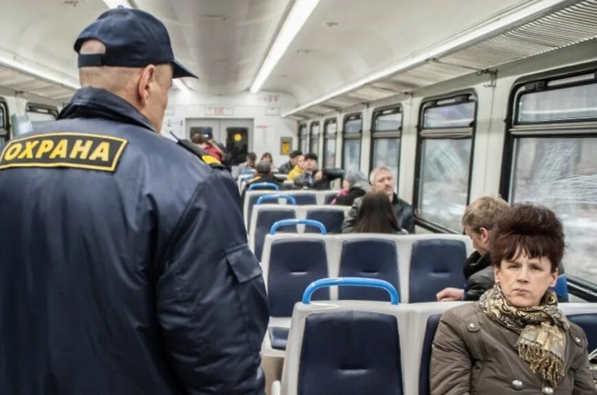 Пассажир д. Реклама в электричках подмосковья. пассажиры подмосковных поездов цппк. украденный поезд. аэрогвард.