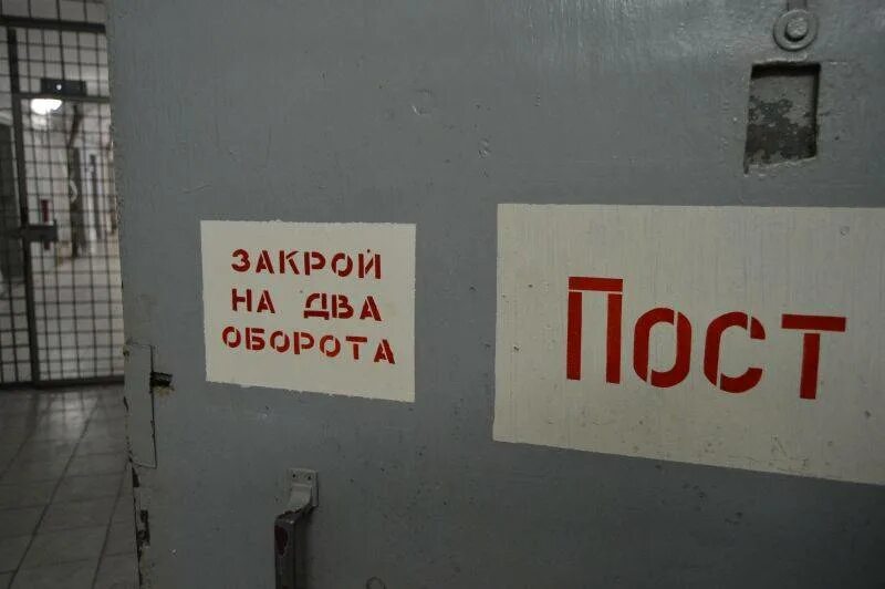 Закрой 2 страницу. Мухиев магомед мажитович последние. Закрой трех программистов в одной комнате. Закрыт навсегда. Тнт дом-2.