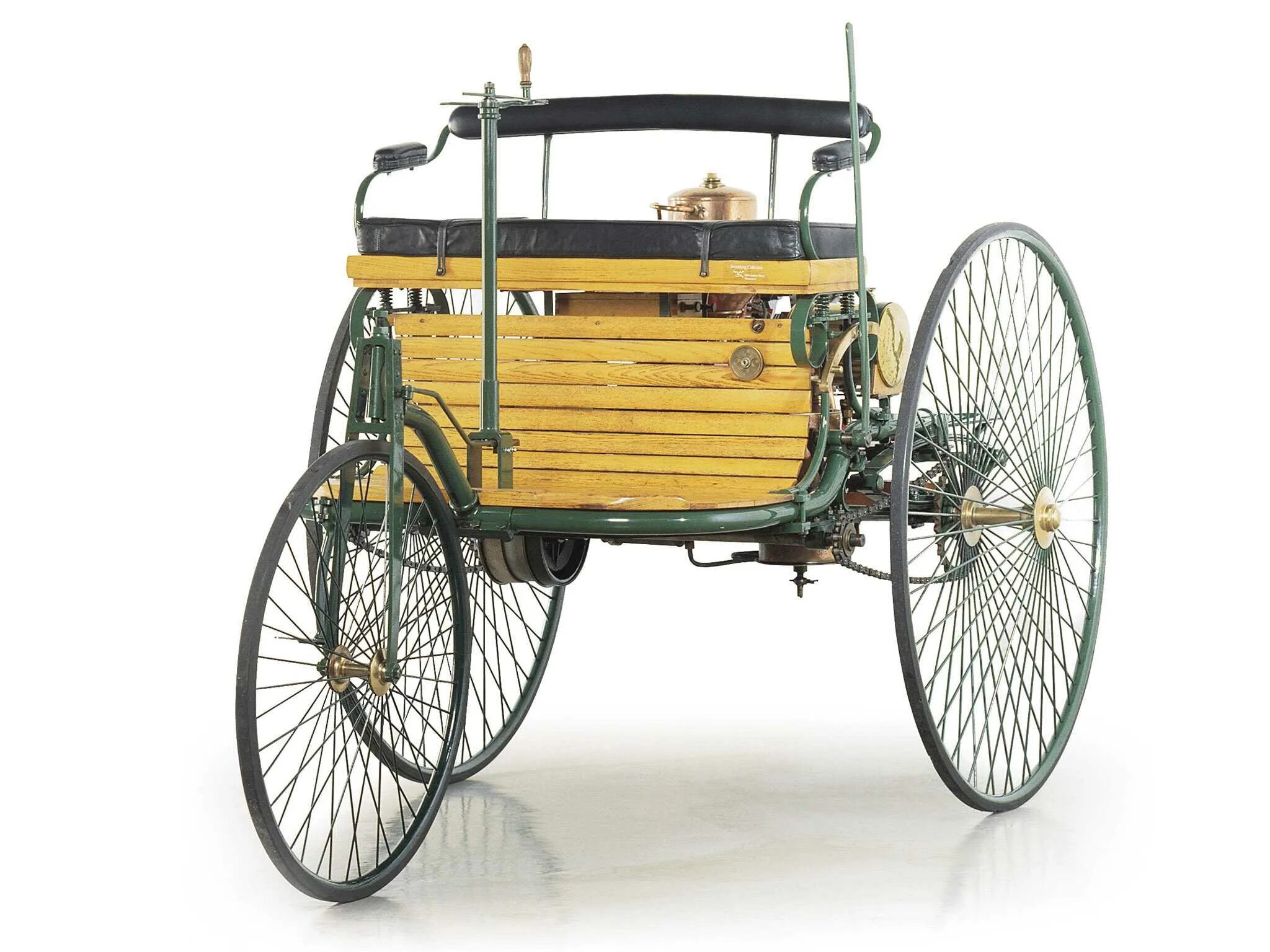 Первый автомобиль бенца. Benz Patent-Motorwagen 1886 двигатель. Мерседес Бенц патент Моторваген. Первый Мерседес Бенц 1886.