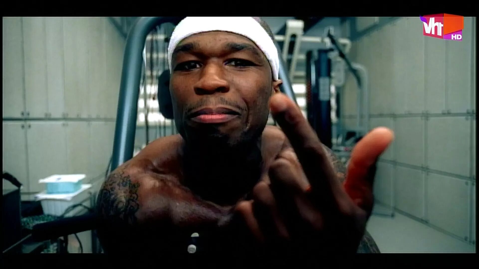 50 cent club. 50 сент in da club. 50 cent клип outta control. 50 cent скриптонит.