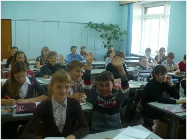 Полное название школы номер 2. Город кашин школа номер 3. Школа 56 москва. Карла либкнехта курская область школа 2. Пушкино.