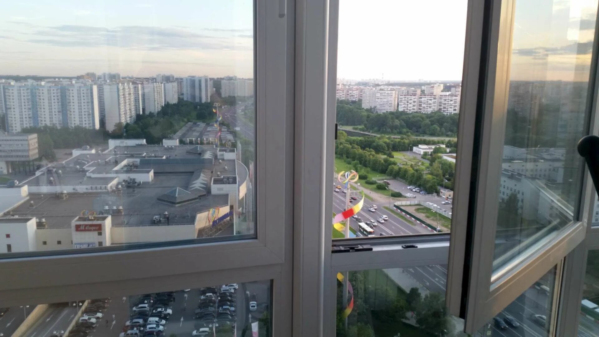 Окна серебро. R Silver 35. Тонировка r Silver 35. Пленка Silver 35. R Silver 15.