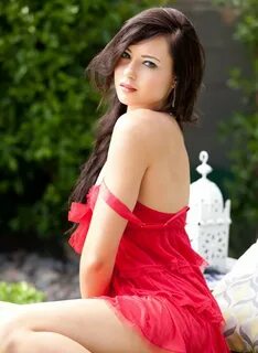 Девочка дня 16