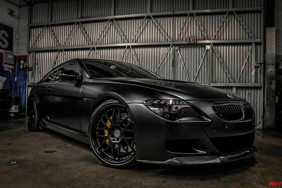 BMW m6 черная. BMW m6 e63 Black. БМВ м6 матовая. BMW m6 черная матовая.