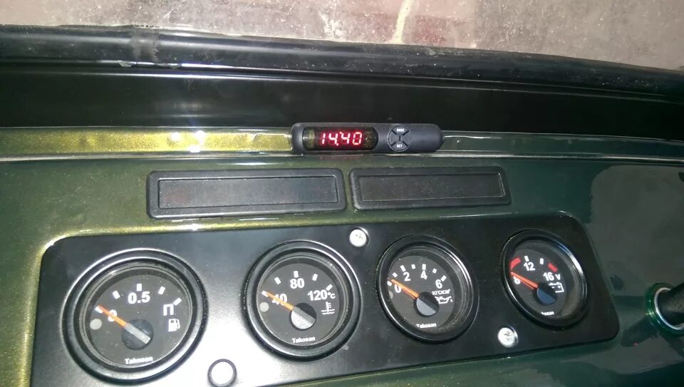 Уаз 3151 торпеда. Уаз 31512 приборная панель. Уаз хантер 2. Щиток приборов уаз 3151. Приборная панель уаз 31514.