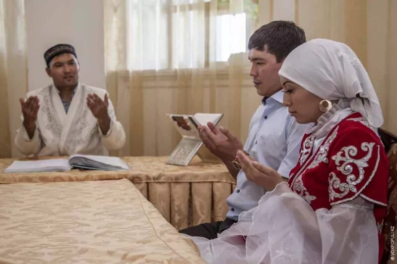 Шариат семья брак. Принцесса хайя жена шейха дубаи. Замужество в исламе. Брачный договор у мусульман. Дом и семья в исламе.