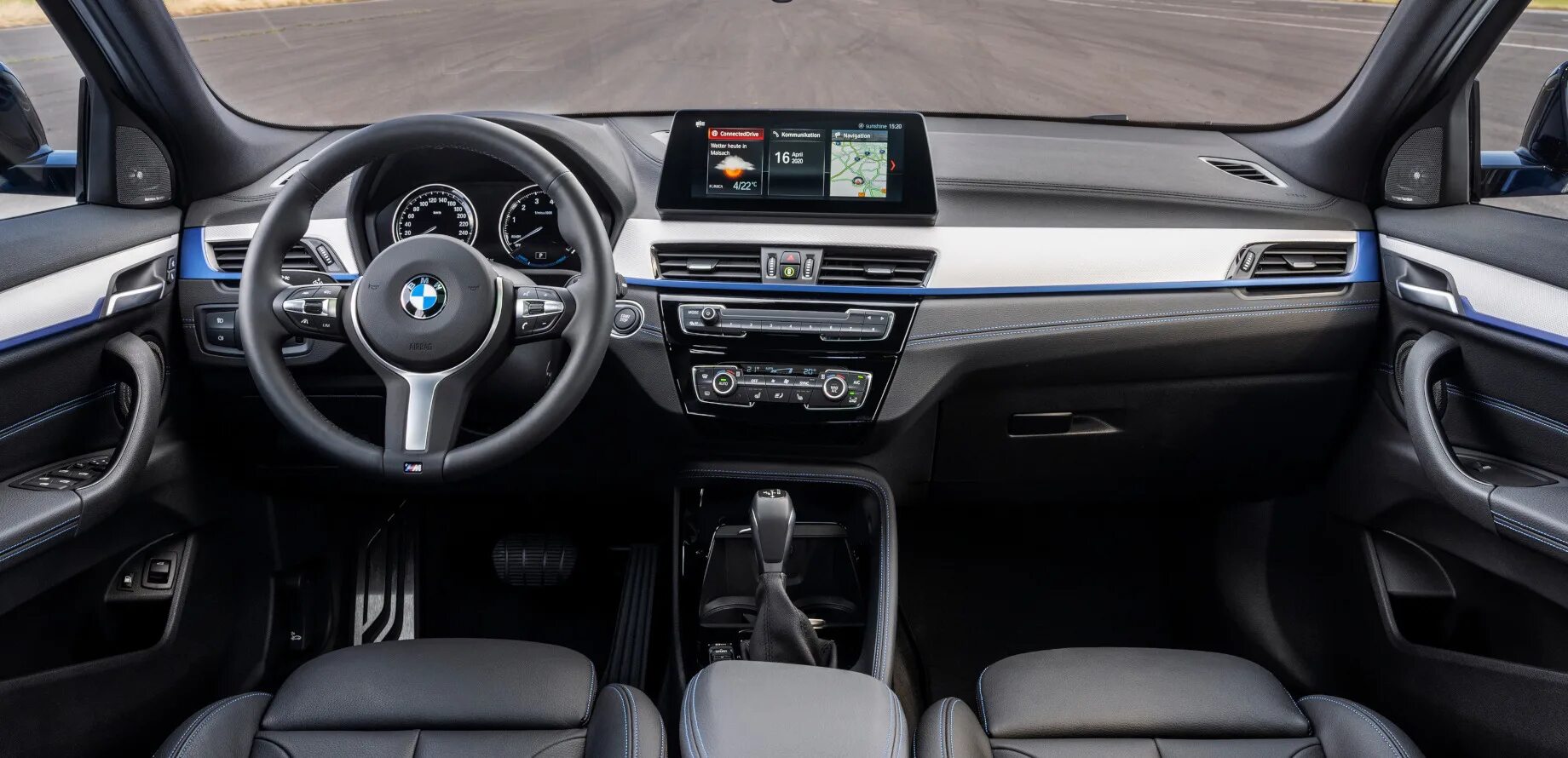 Бмв х2 2025. Bmw x2 sdrive18i. bmw x2 салон. бмв x1 салон 2019. bmw x2 2025 салон.