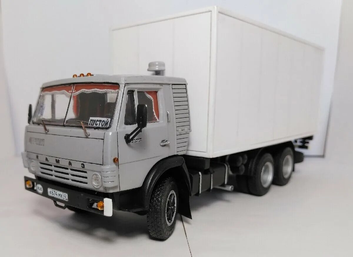 Авд модель камаз. Камаз 53212 avd 1 43. авд камаз 53212. камаз 5320 авд. камаз 1/43 avd.
