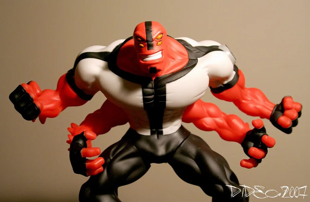 Skudd four arms. Four arms. arm_toys.