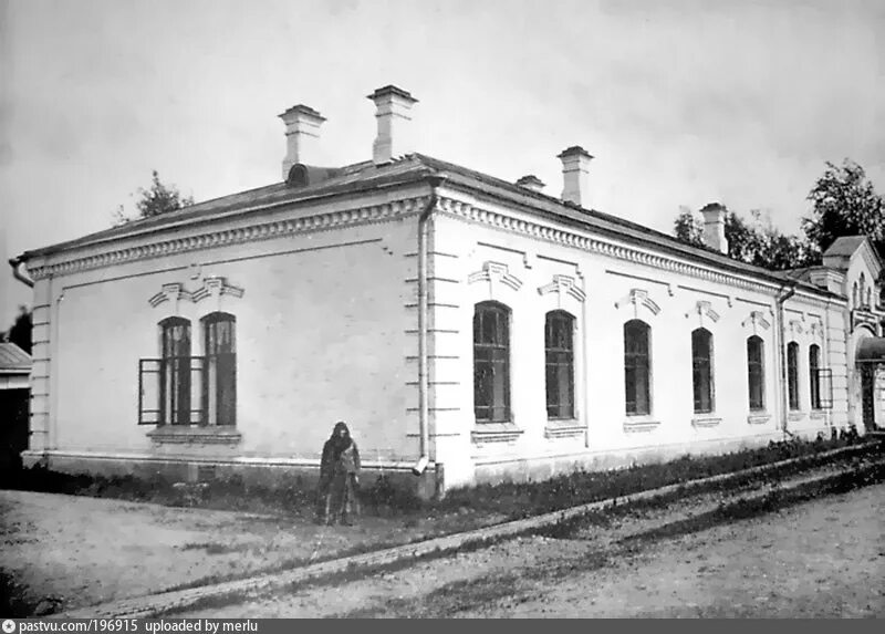 Усадьба татищева ивановская область. Воскресенская церковь вичуга. Бонячки вичуга. Фабрика красина старая вичуга. Старые фото вичуги.