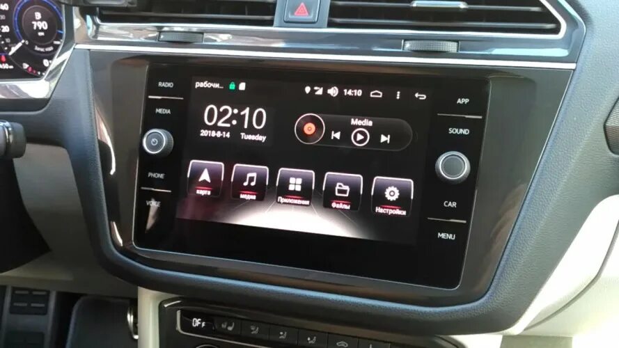 Магнитола tiguan 2. Магнитола в фольксваген тигуан 2017. Магнитола tiguan 2. Флешка в магнитолу тигуан 2. Тигуан 2020 магнитола.
