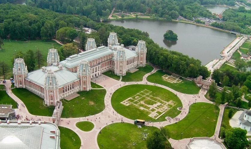 Дворец усадьба царицыно. Дворец усадьба царицыно