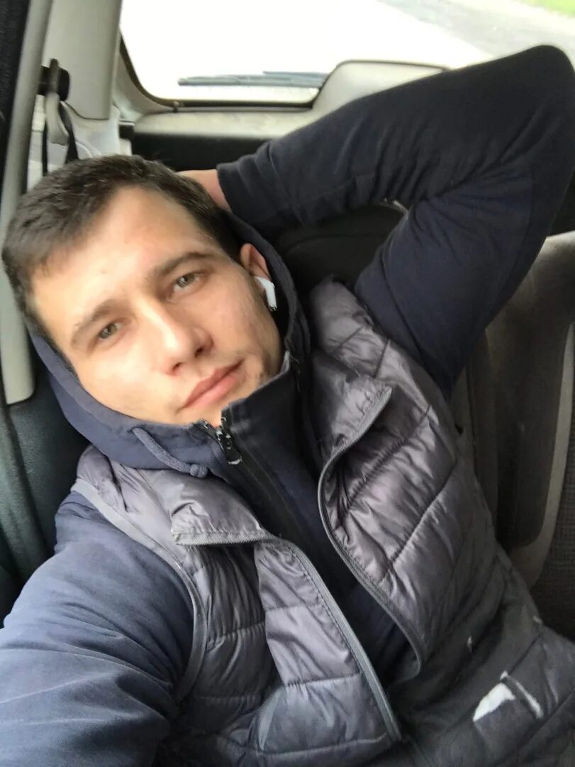 Голландские мужчины. Simple guys. Simple guy. Simple guys оригинал. Найл грей.