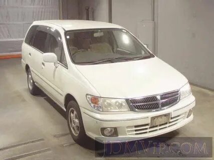 Nissan u30