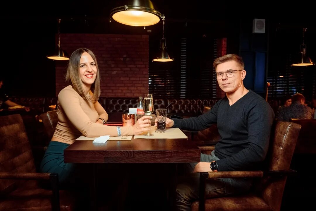 По честному самара. Ресторан честных. По чесноку Самара. Состоялось открытие кафе. Ресторан честных цен.