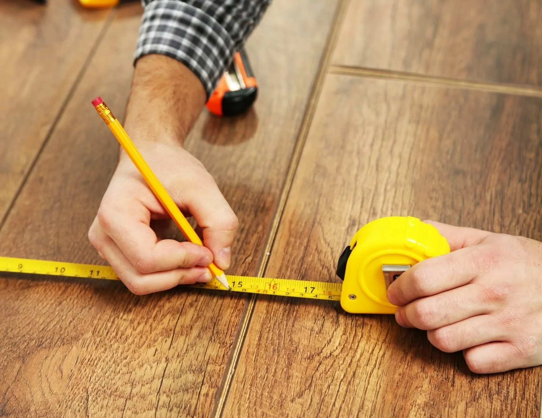 Качественный замер окон пвх. Замер и долго. Замер и долго. Замерщик. Замер и долго.