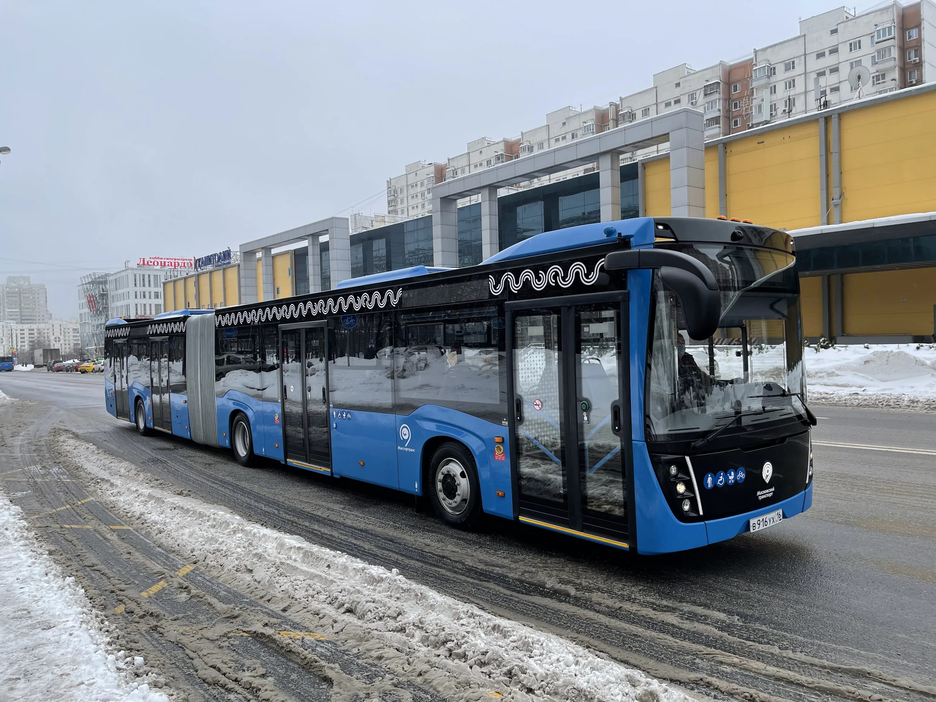 Первый электробус маршрута м99. КАМАЗ 6292 электробус гармошка. Электробус НЕФАЗ 6292. КАМАЗ-6299-40-52. Электробус КАМАЗ-6282 гармошка.