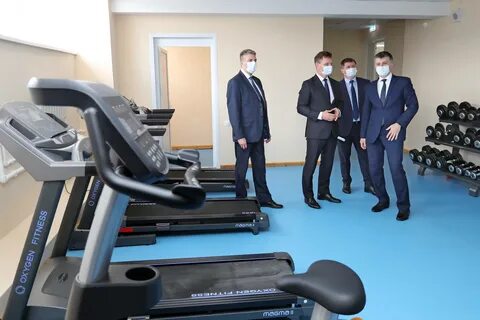 Принадлежащие разным владельцам спортивные
