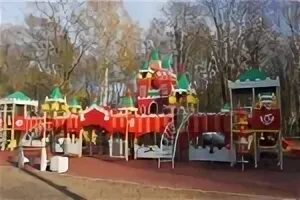 Парк победы старая русса детская площадка. Старая русса архитектура. Парк победы площадка старая русса. Старая русса новгородская область. Детская площадка в санатории старая русса.