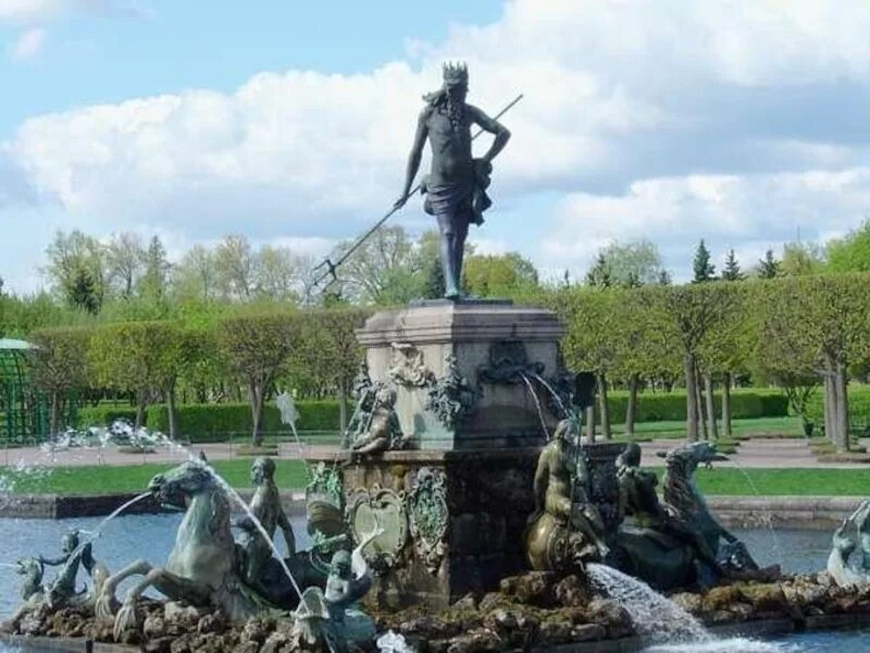Нептун петергоф. Петергоф верхний парк фонтан нептун. скульптурная группа нептун растрелли. нептун (фонтан в петергофе) фонтаны петергофа. статуя нептуна в петергофе.