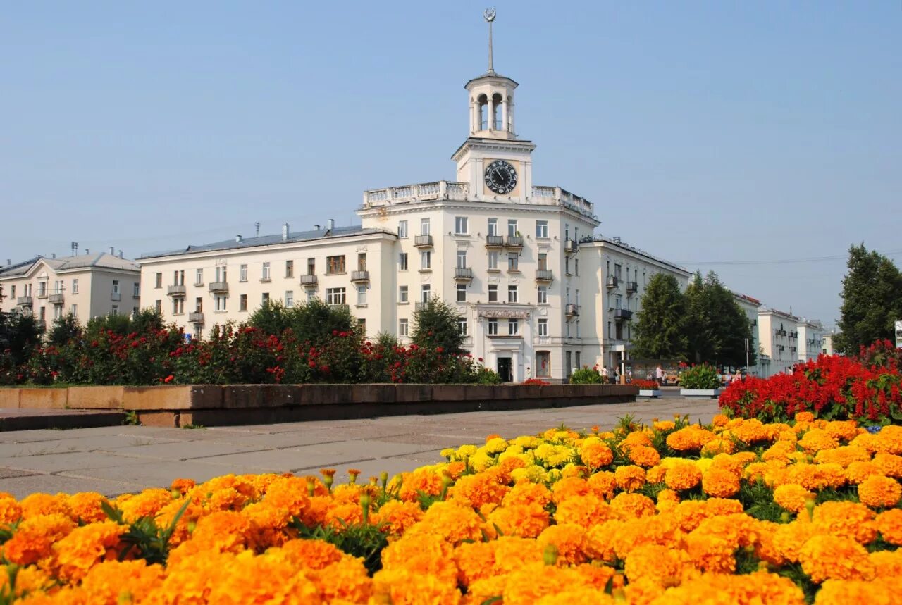 Железногорск красн край. Зато Железногорск Красноярского края. Площадь Железногорска Красноярского края. Площадь Ленина Железногорск Красноярский. Площади города Железногорска Красноярского края.