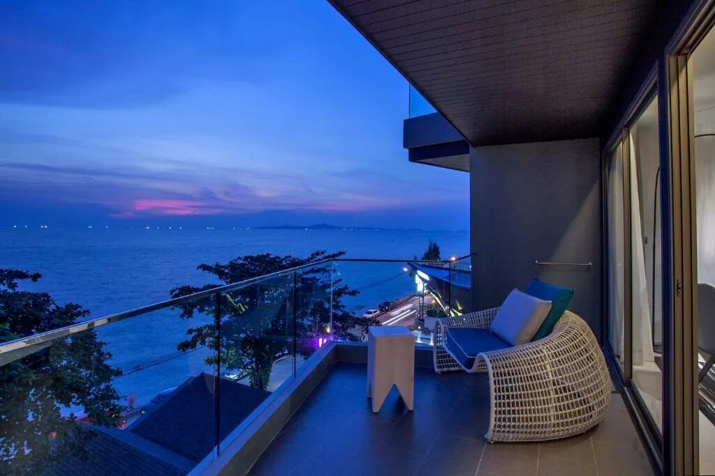 Отели тайланда паттайя джомтьен. Зайн отель в паттайе. Pattaya u jomtien pattaya 4. Таиланд паттайя джомтьен 4 звезды. Pinnacle grand jomtien resort 3* family room quadruple.