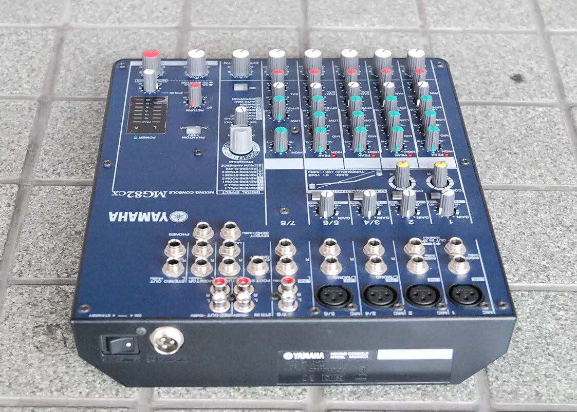 22 апр 2014 people. Пайка коннектора на микшер yamaha mg82cx. Микшер болгарский пс -82. Звуковая установка yamaha mg82cx. Yamaha mg82cx.