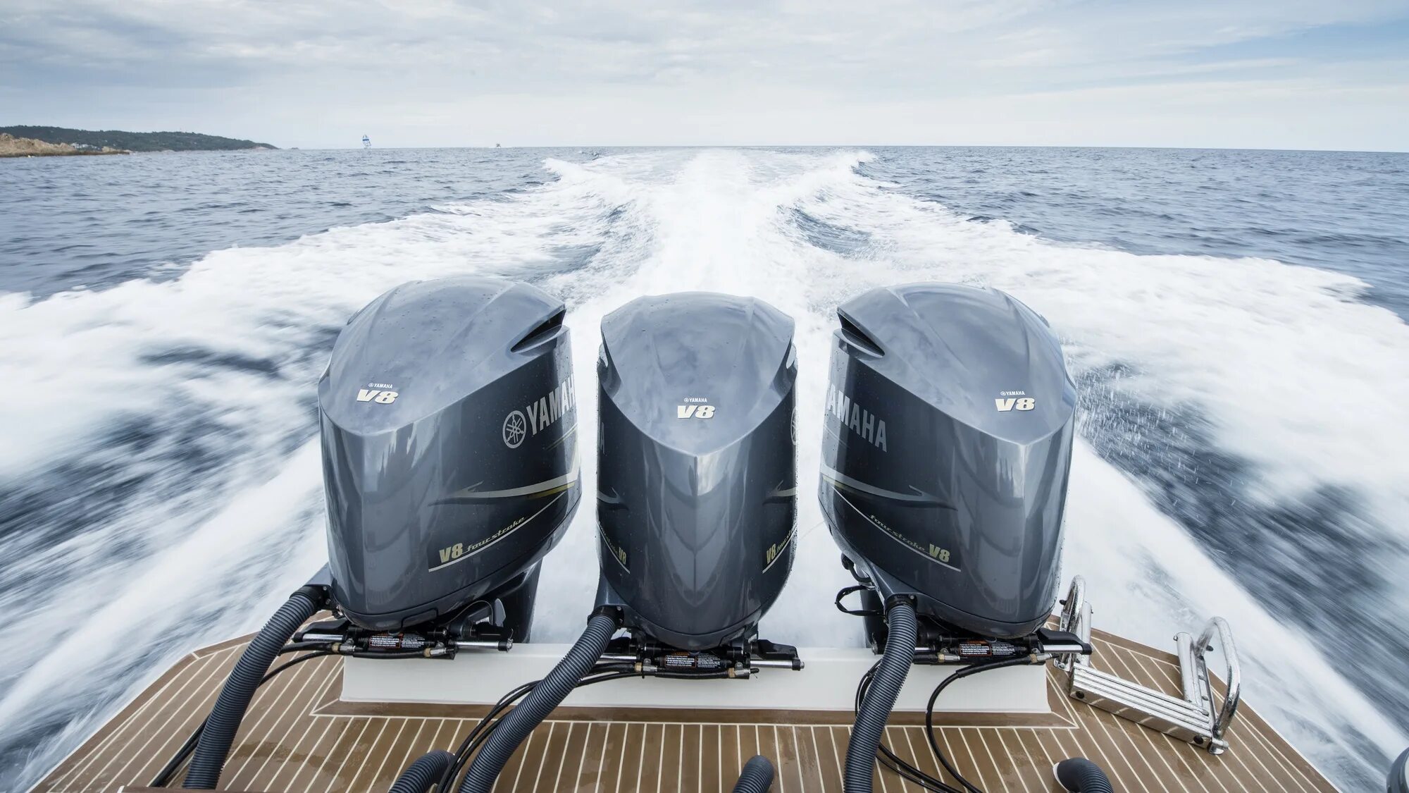 Самый мощный лодочный. Лодочные моторы evinrude e-tec g2. Самый мощный лодочный. Самый мощный подвесной лодочный мотор. Самый мощный лодочный.