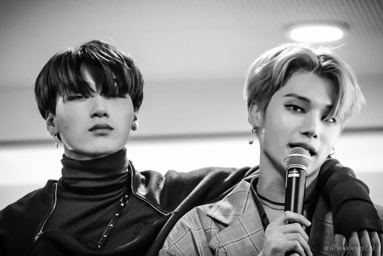 Фф уен. WOOSAN ATEEZ. Чхве Сан ATEEZ. Уён ATEEZ. Сан и уён ATEEZ.