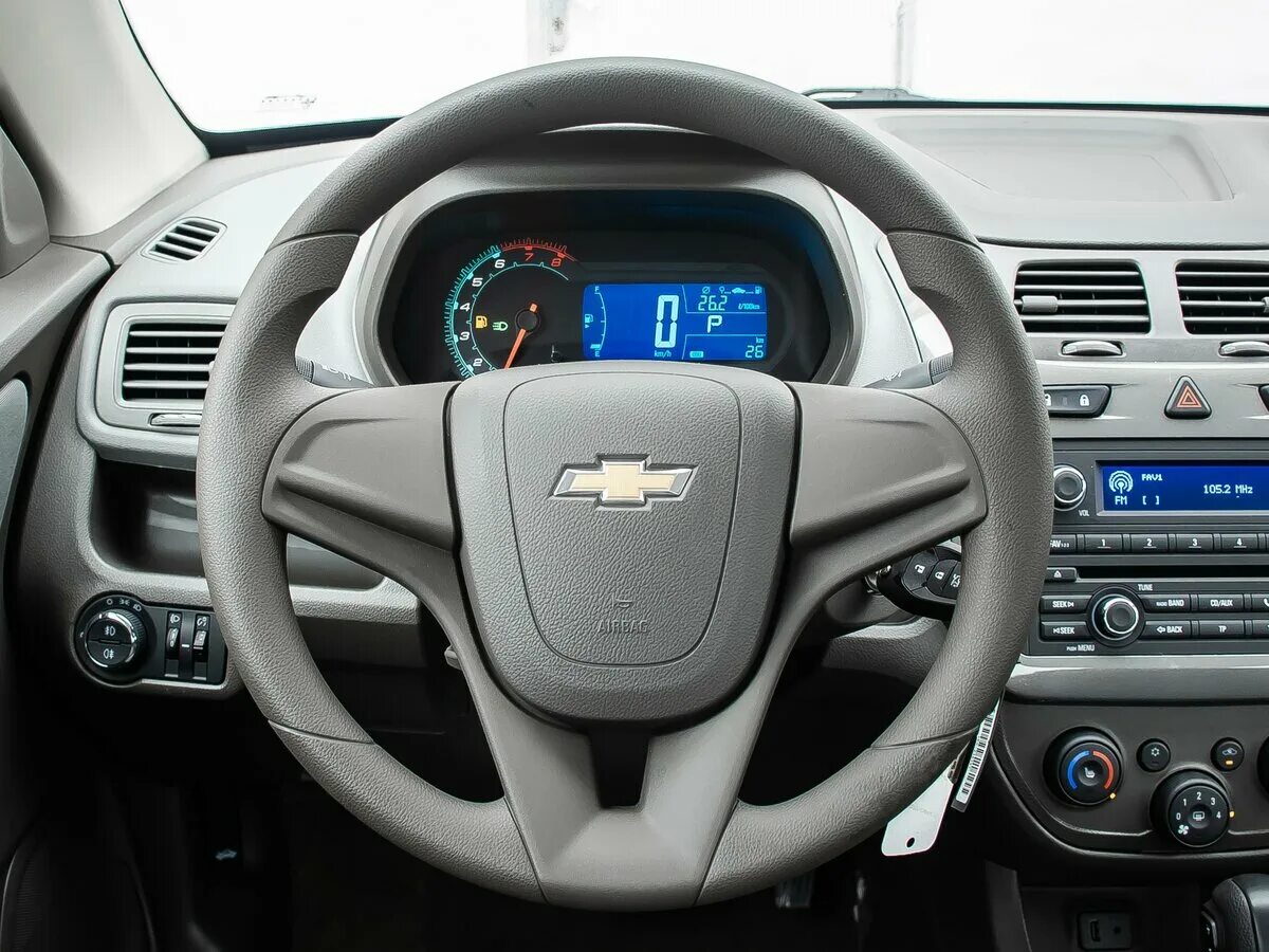 панель приборов для шевроле кобальт 2013. шевроле кобальт топедка. Chevrolet onix 2023. Chevrolet cobalt приборка. авео т300 приборная.