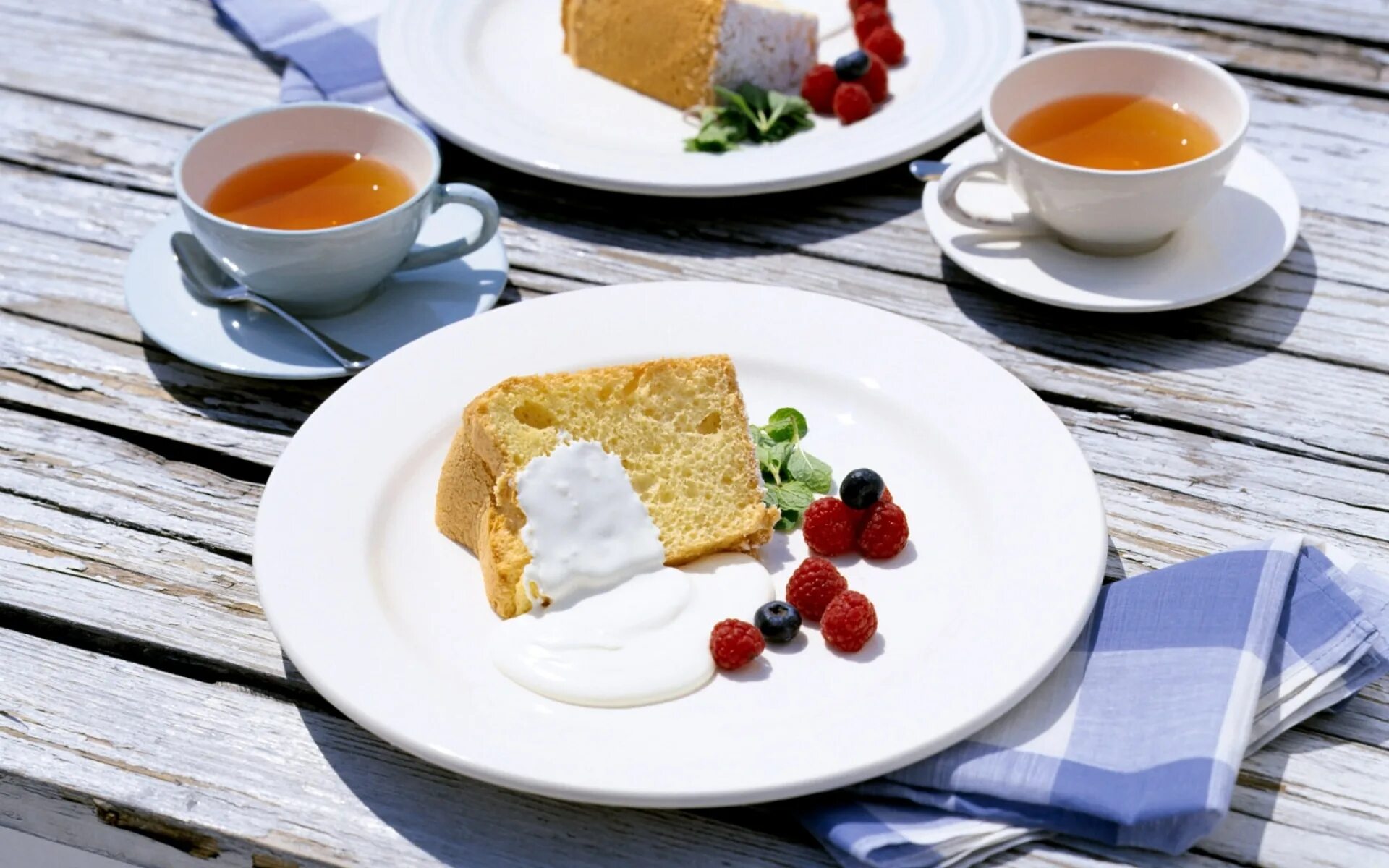 Завтрак. Чашка чая в англии. Завтрак с кофе. Чай с варение блинами. Красивый завтрак.