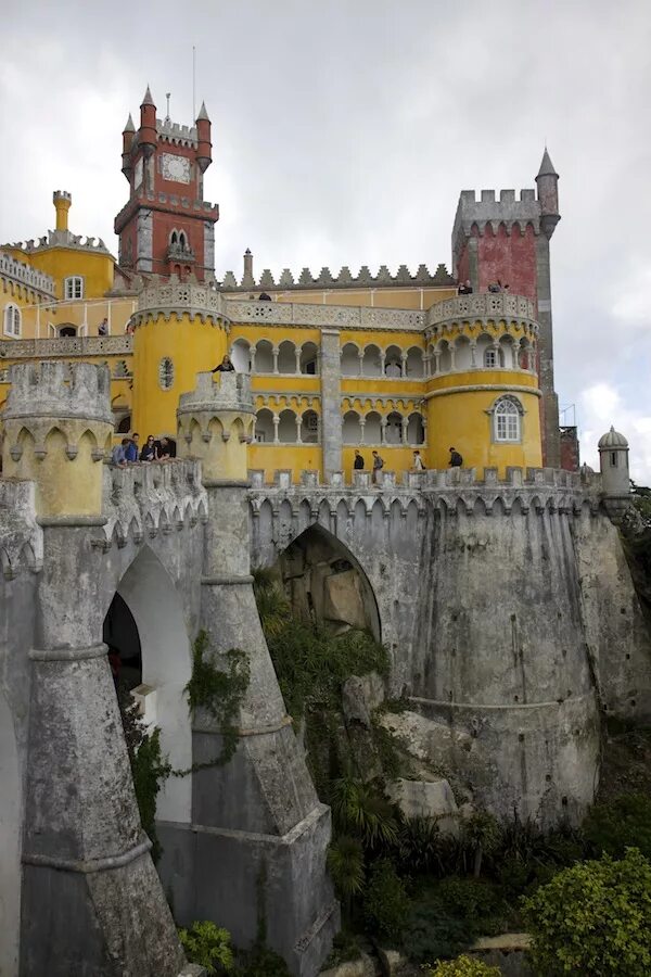 File:Sintra, Palácio Nacional da Pena, the Sintra mountains.JPG - Wikimedia Comm
