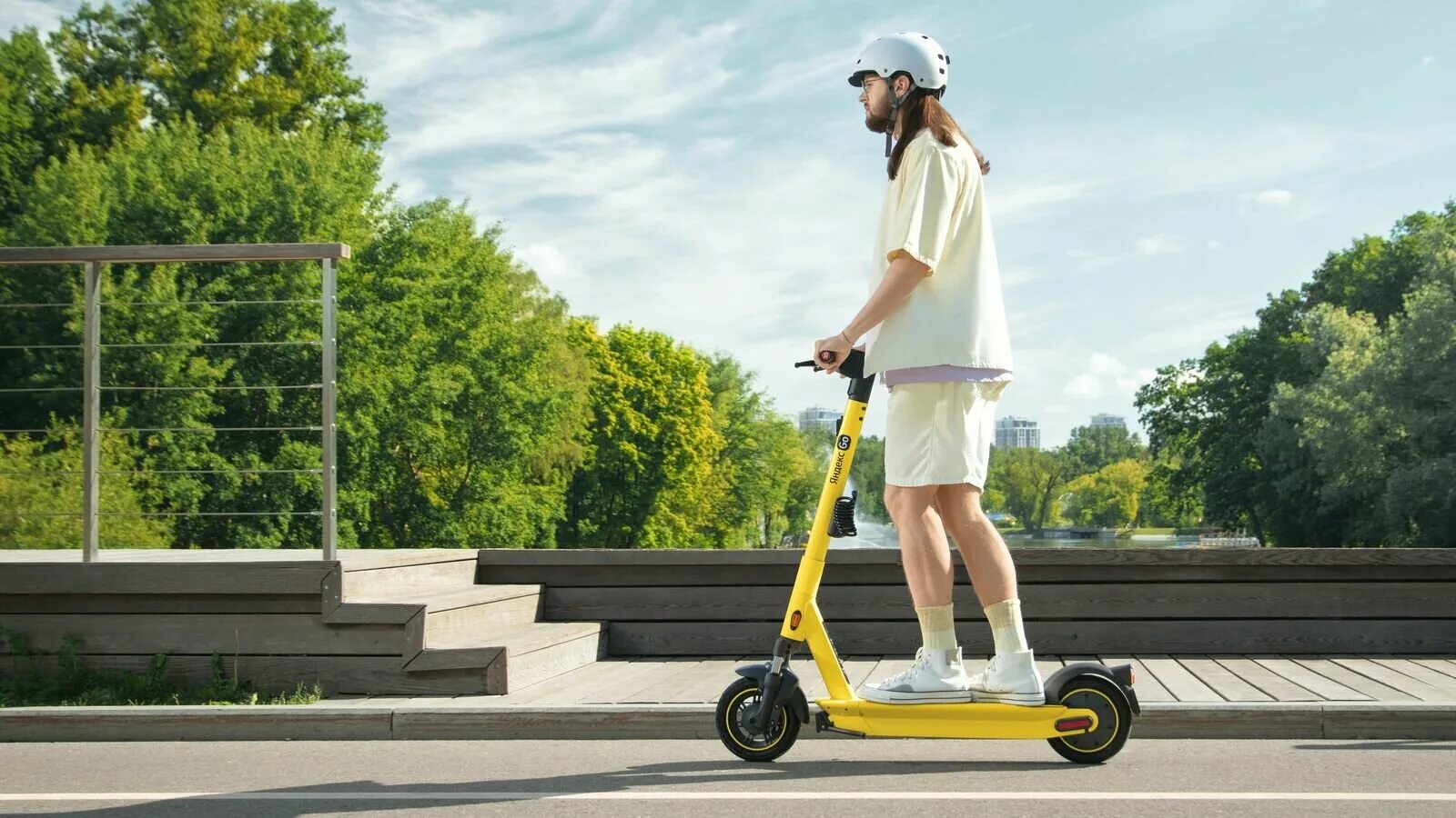 самокаты кикшеринг. самокат. когда появятся самокаты в москве 2024. когда появились электросамокаты. самокат для каршеринга.