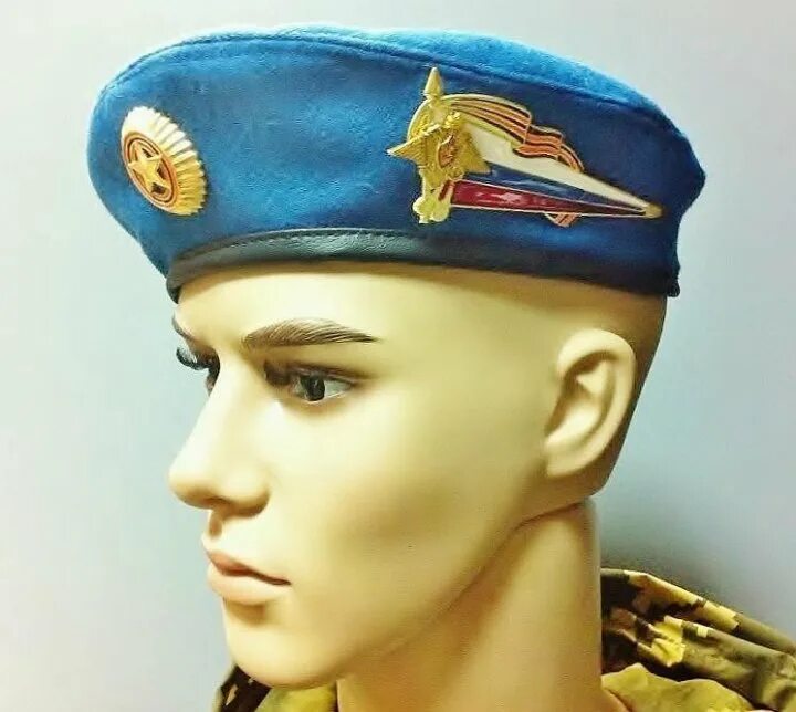 Как прицепить кокарду