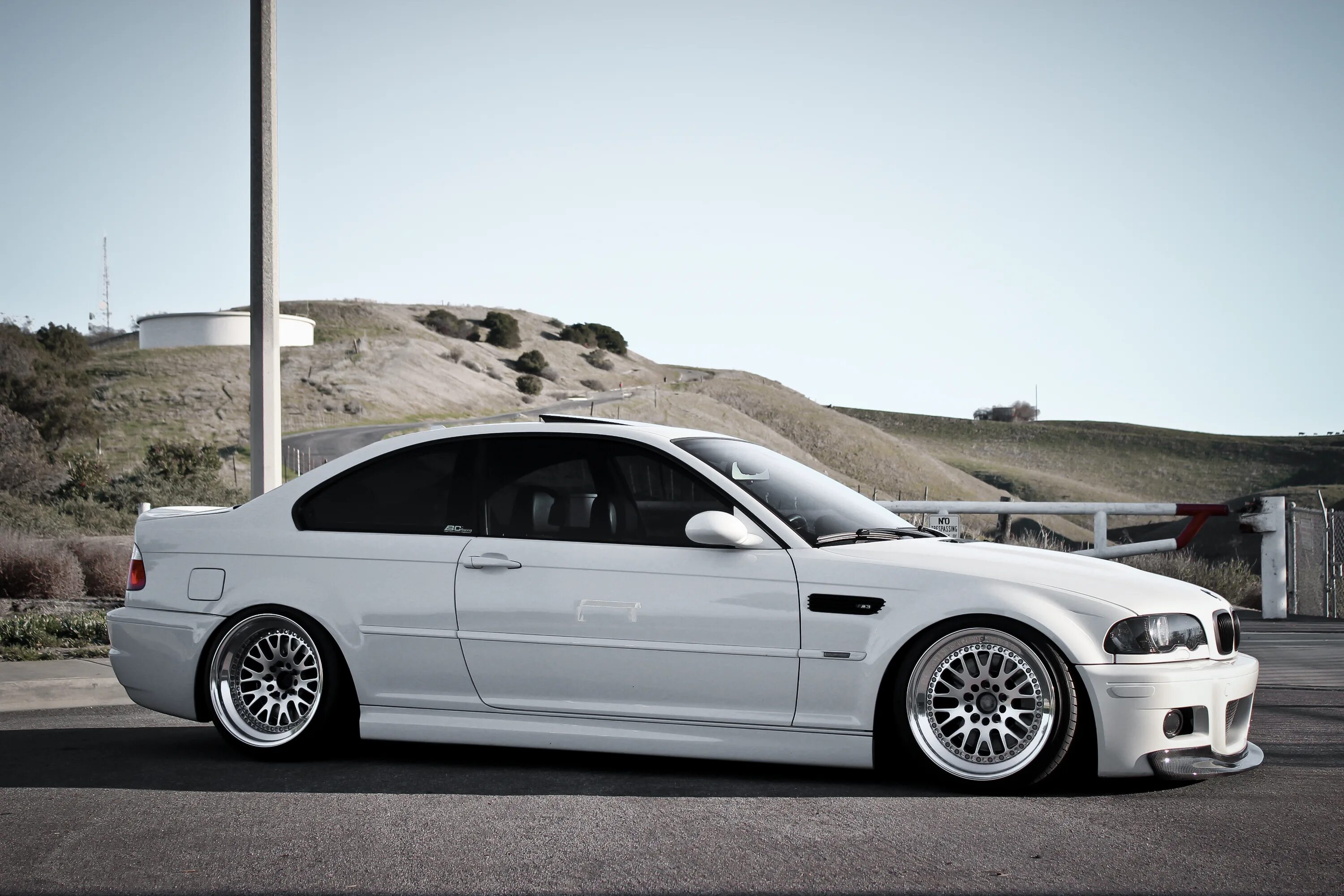 M3ga nh