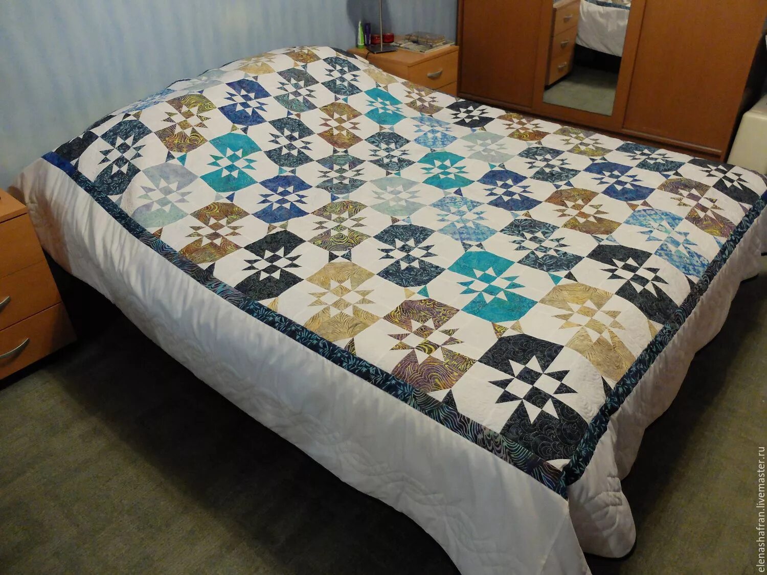 Мастер пледов. Плед вязаный разноцветный. Мастер пледов. Вязаное покрывало на кровать. Плед.