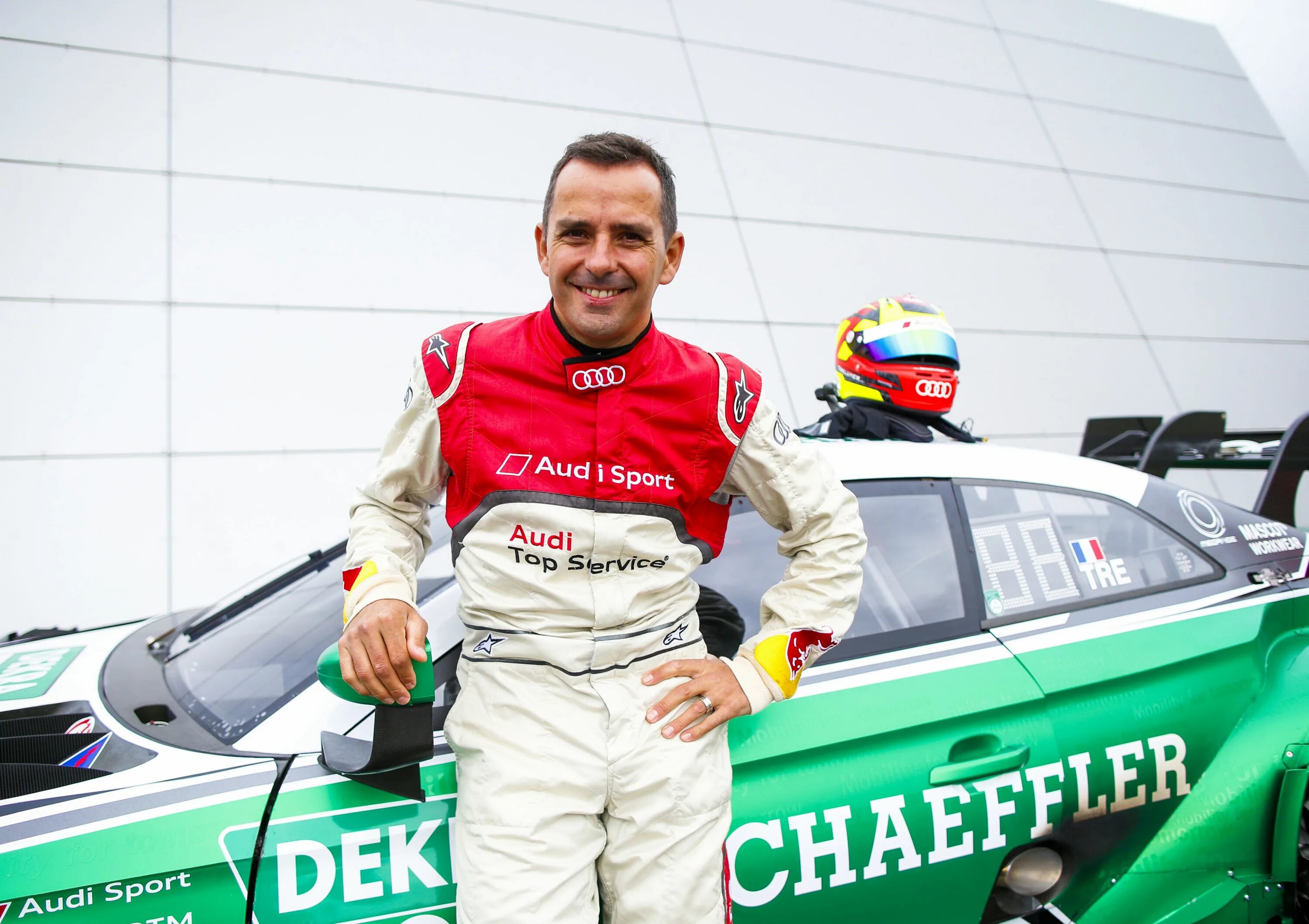 Брюс лесли макларен. Вилсон фиттипальди. Брюс макларен. Ален мари паскаль прост. Автогонщик 6 букв.