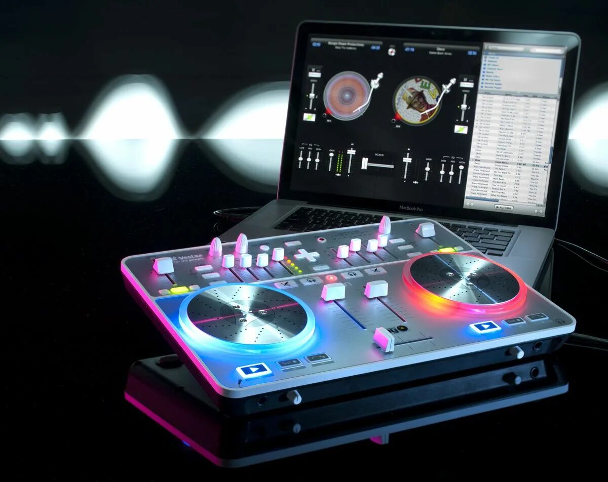 Digital dj. Vestax spin2. DJ контроллер Vestax. Диджейский пульт. Аппаратура для диджея.