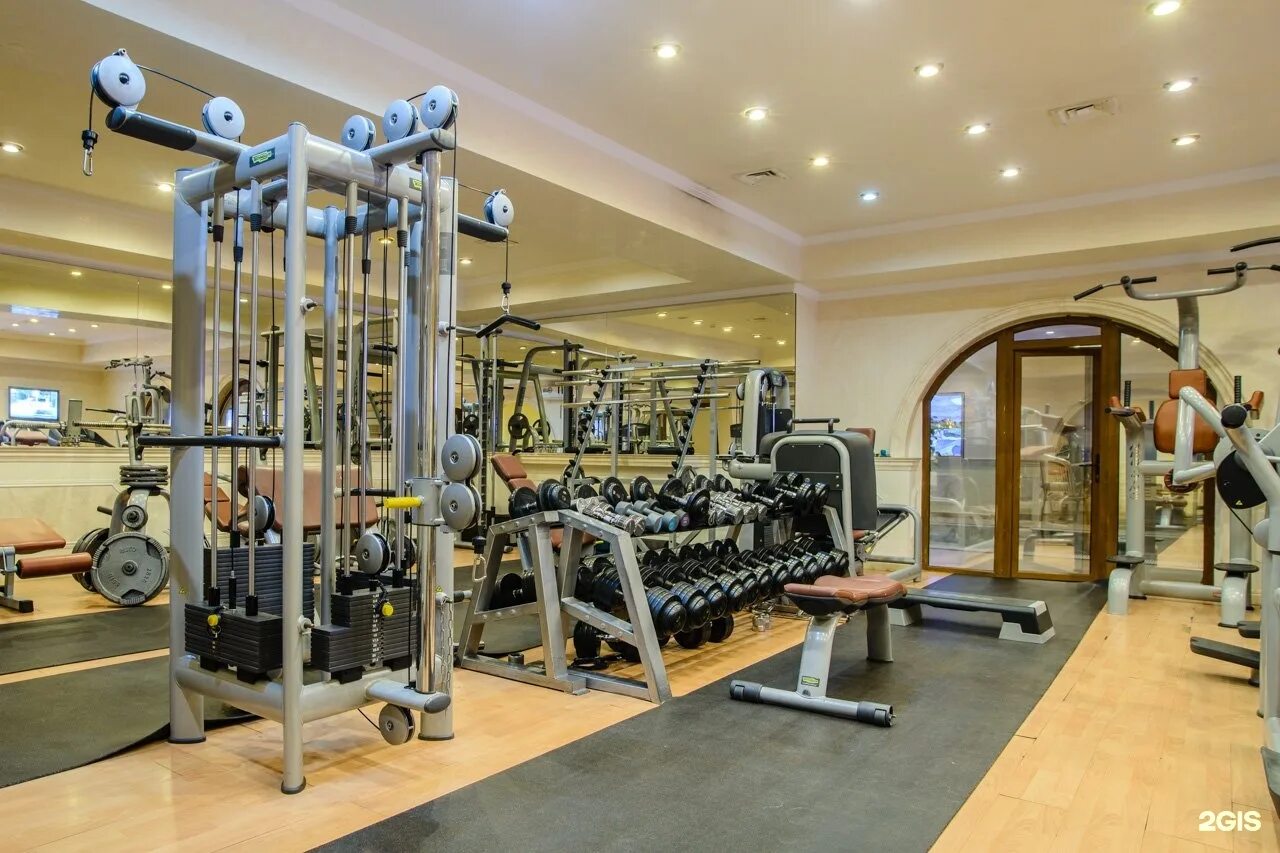 Royal fitness 1. Sky royal ярославль трегежегый зал. sk royal тренажерный зал. королевский спортзал. квань фитнес центр.