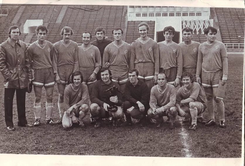 стадион динамо 1938 год. зенит 1989. фк зенит 1980. зенит ленинград 1990 год. фк зенит ленинград.