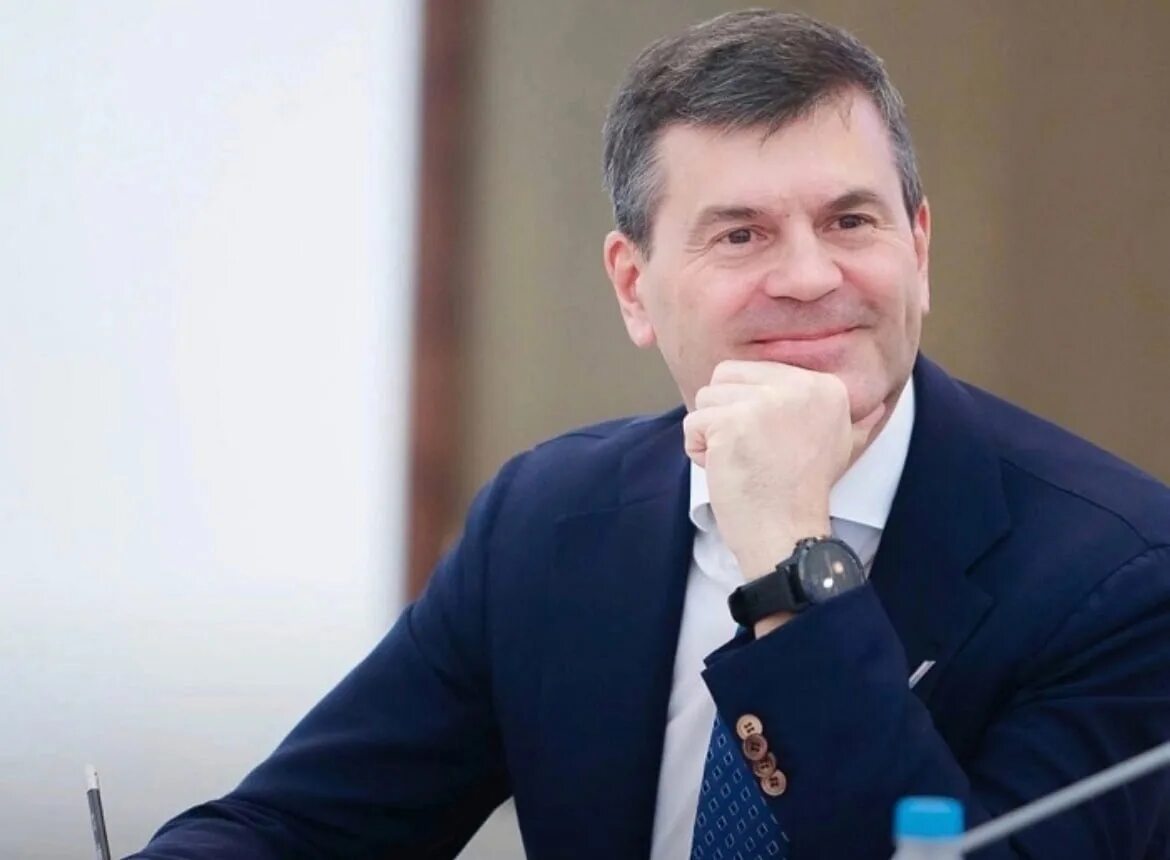 Государственный служащий ректор. Государственный служащий ректор