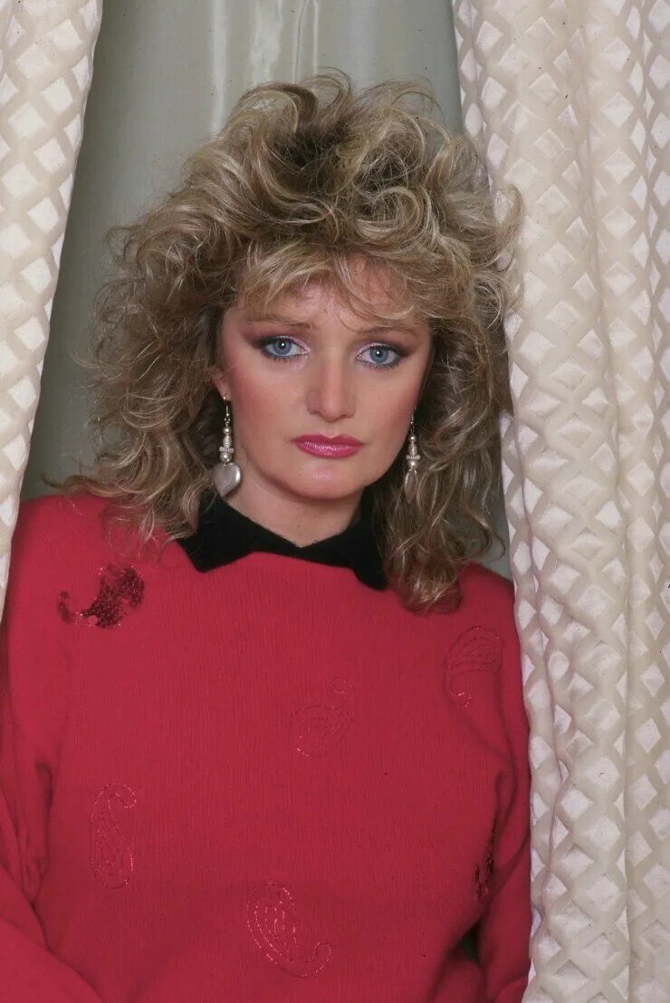 Bonnie toilet. Bonnie toilet. Bonnie taylor. Bonwit teller. Bonnie taylor.