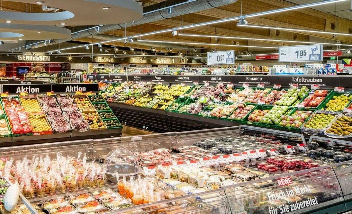 Гипермаркет германия. Lidl немецкая торговая сеть. Rossmann магазин. Еврошоп магазин. Сеть магазинов лидл германия.